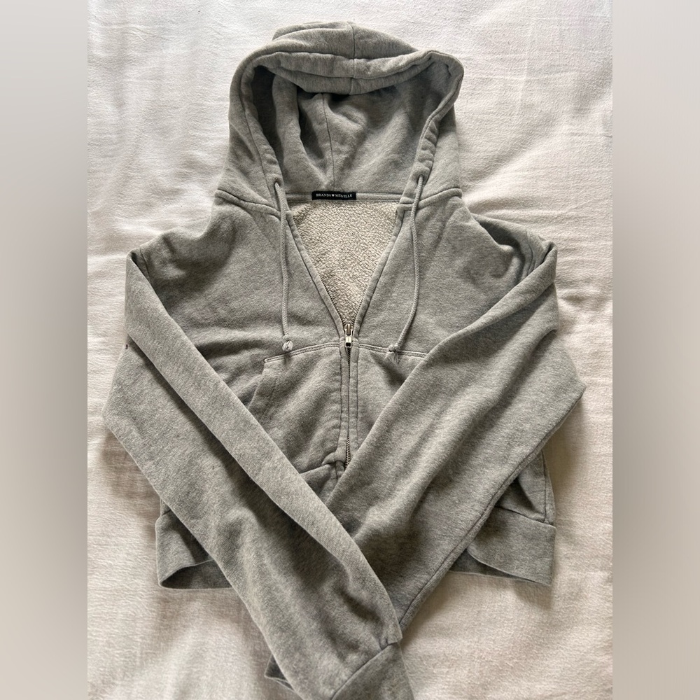 Brandy Melville cropped grey jacket